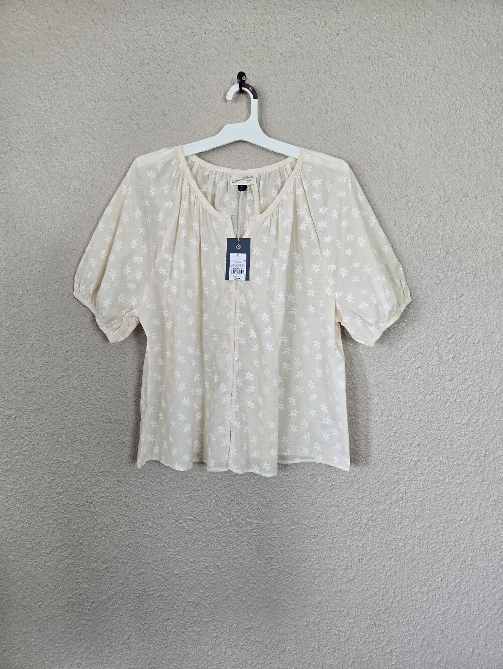 Universal Thread Pale Yellow Lightweight Blouse Size XL New With Tags #2B142